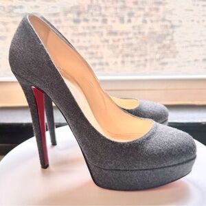 🌺CHRISTIAN LOUBOUTIN 🌺 Bianca Gray Flannel platform pumps size: 38.5